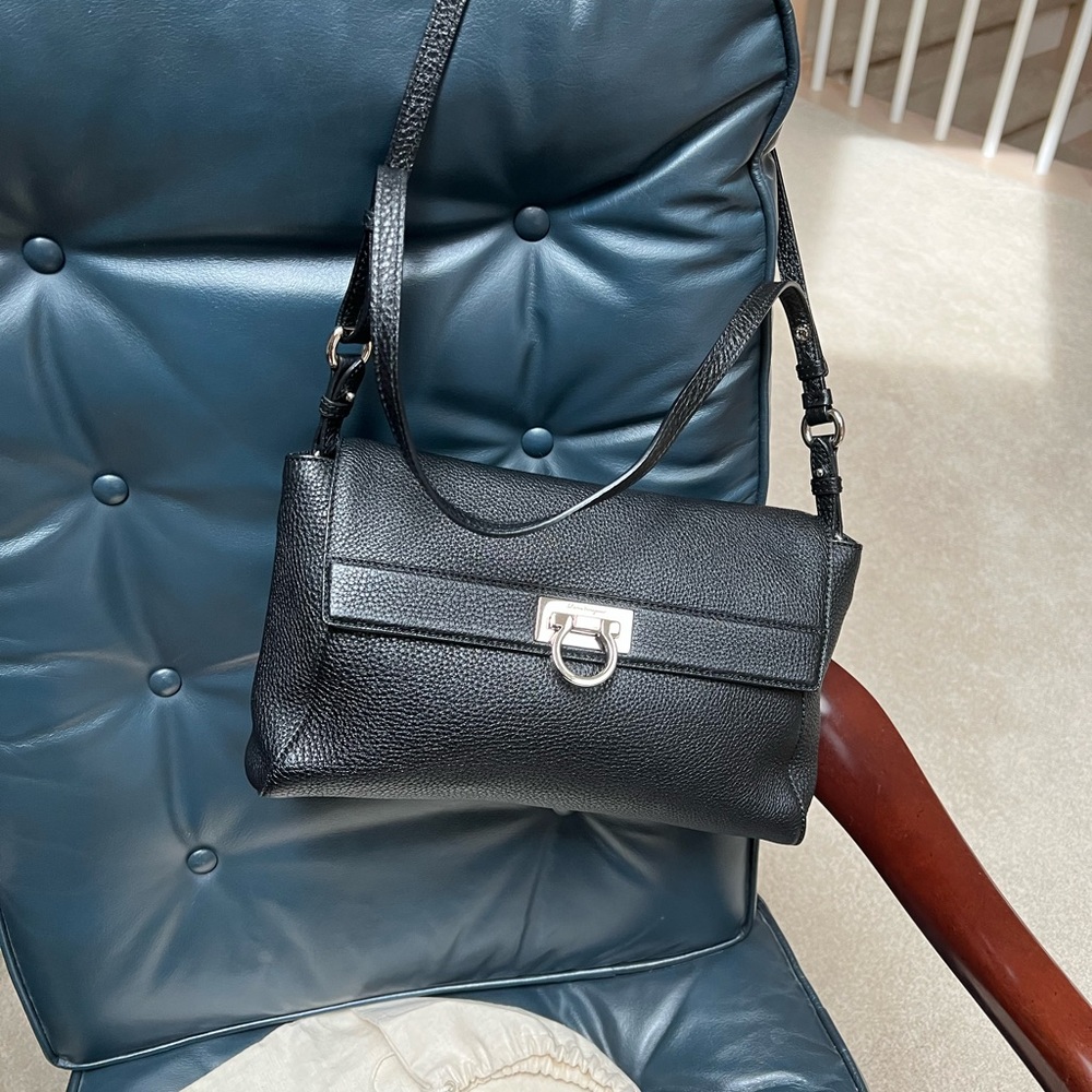 Authentic Salvatore Ferragamo Abbey leather Shoulder, crossbody or clutch bag - Picture 5 of 16